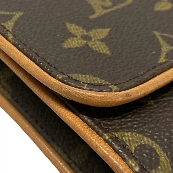 100% Authentic LOUIS VUITTON Pochette Twin GM Monogram Shoulder Bag 563-11724 - Picture 8 of 14